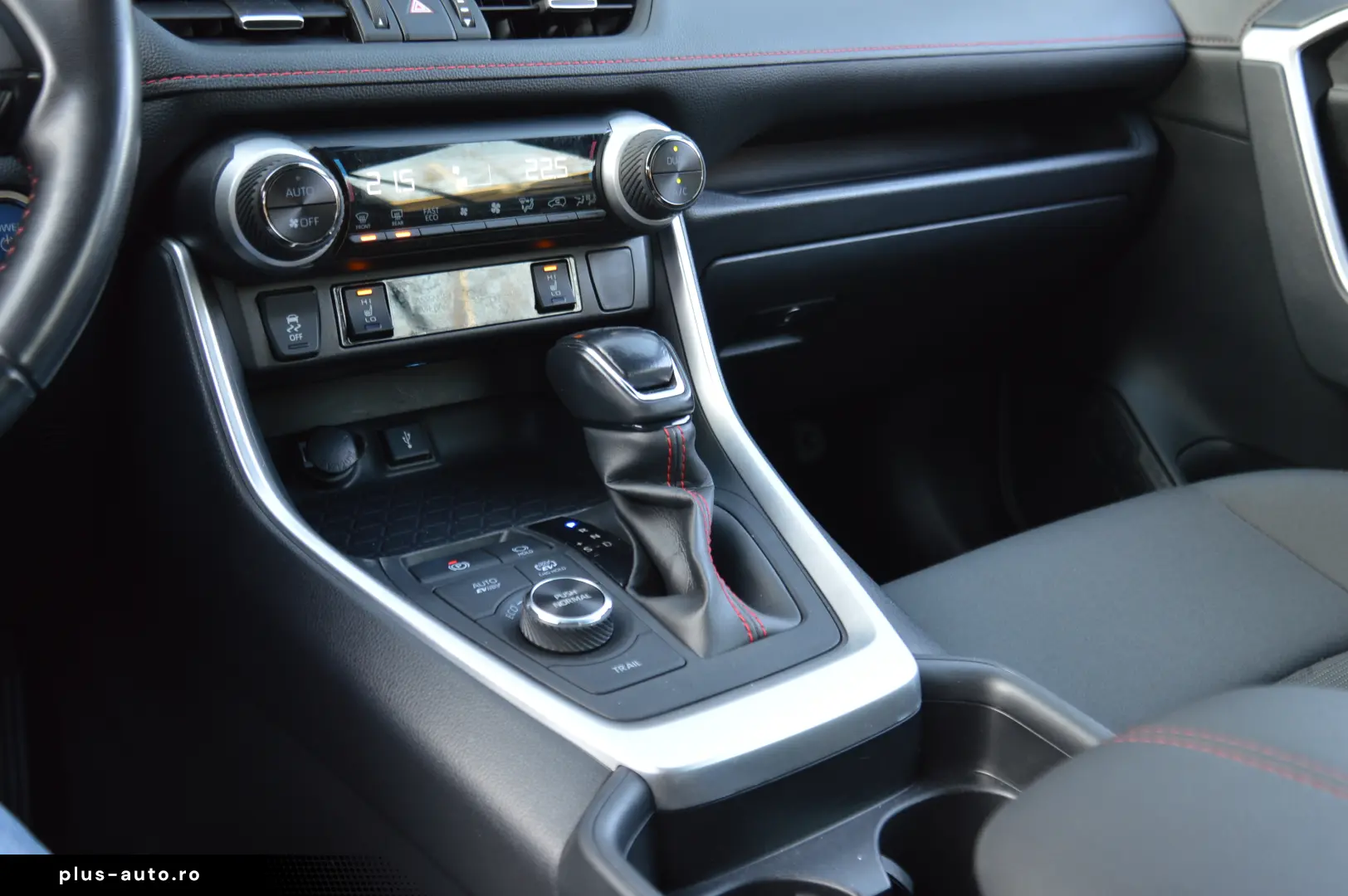 TOYOTA RAV 4 2 5 PLUG IN HYBRID AWD