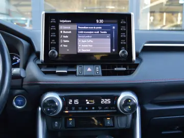 TOYOTA RAV 4 2 5 PLUG IN HYBRID AWD