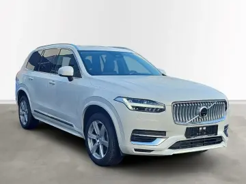 XC90 Plus Bright Recharge Plug-In Hybrid AWD 7-S