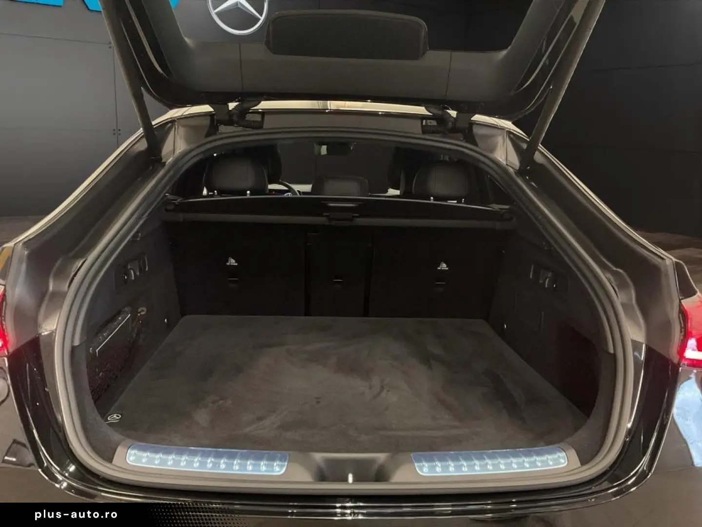 GLC 400e 4M Coupé AMG NIGHT Panoramic Burmester 360