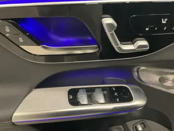 GLC 400e 4M Coupé AMG NIGHT Panoramic Burmester 360