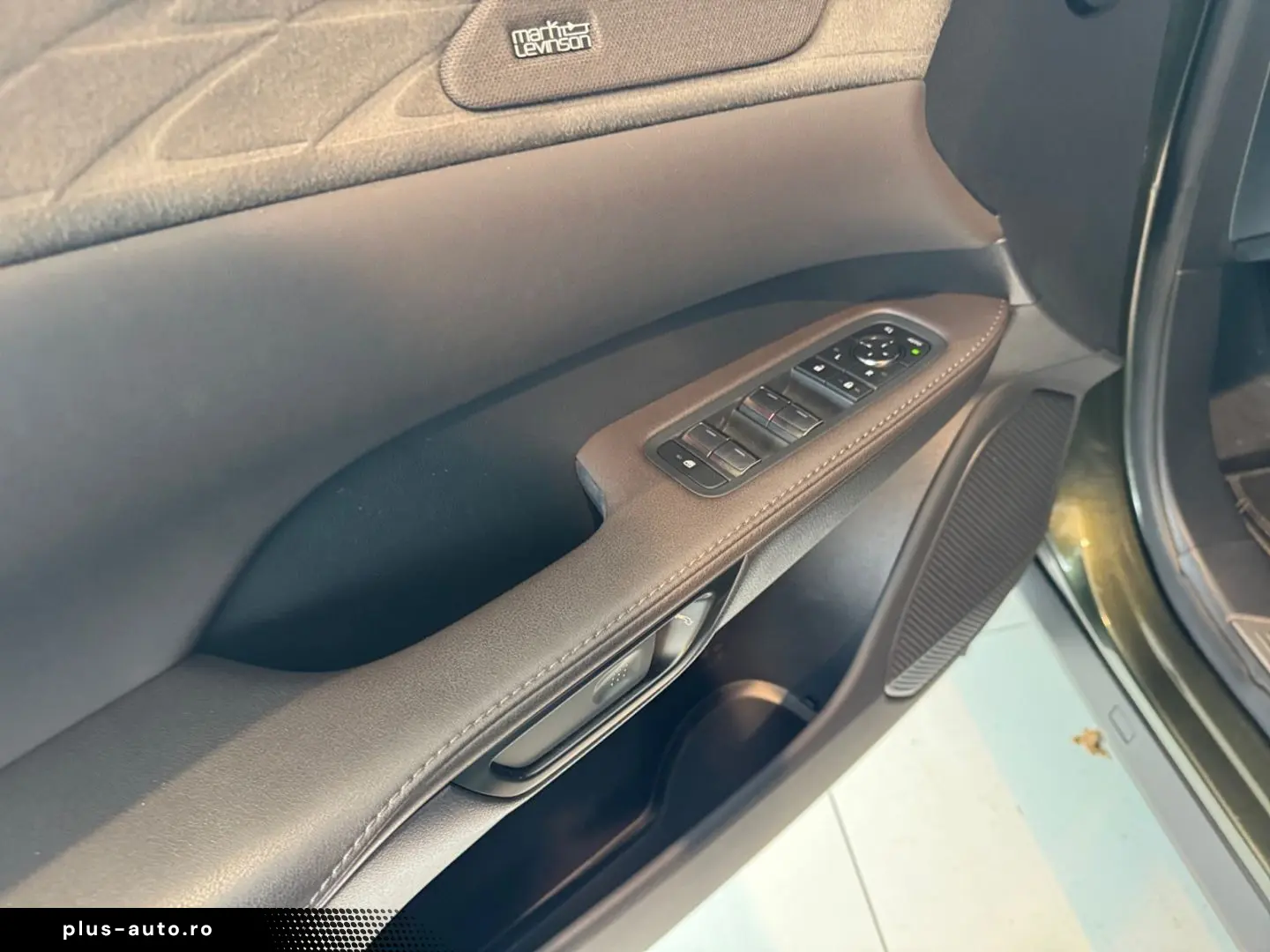 RX 450h   Luxury Line  Leder Pano HUD 360  4xSHZ