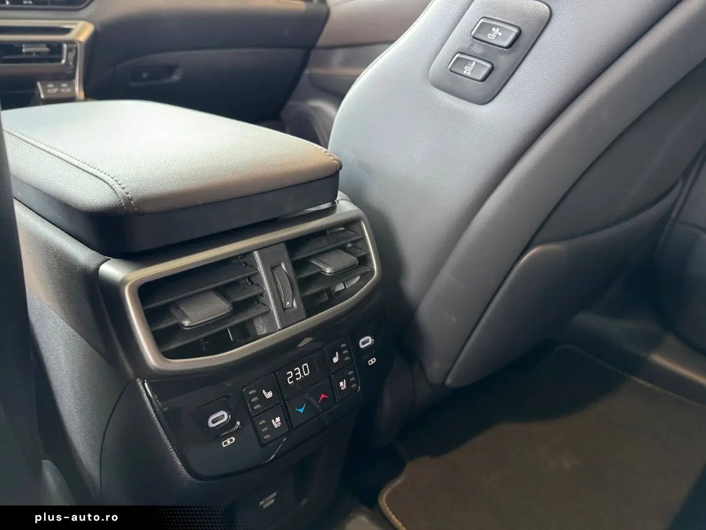 RX 450h   Luxury Line  Leder Pano HUD 360  4xSHZ