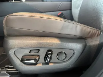 RX 450h   Luxury Line  Leder Pano HUD 360  4xSHZ