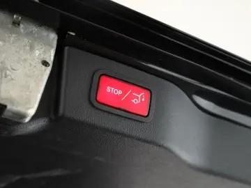 V 300 d 4M lang Avantgarde AMG 8 Pan Nav ACC Kam