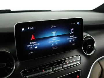 V 300 d 4M lang Avantgarde AMG 8 Pan Nav ACC Kam