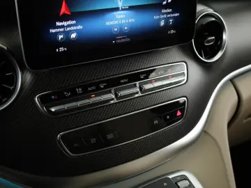 V 300 d 4M lang Avantgarde AMG 8 Pan Nav ACC Kam