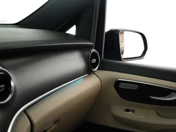 V 300 d 4M lang Avantgarde AMG 8 Pan Nav ACC Kam