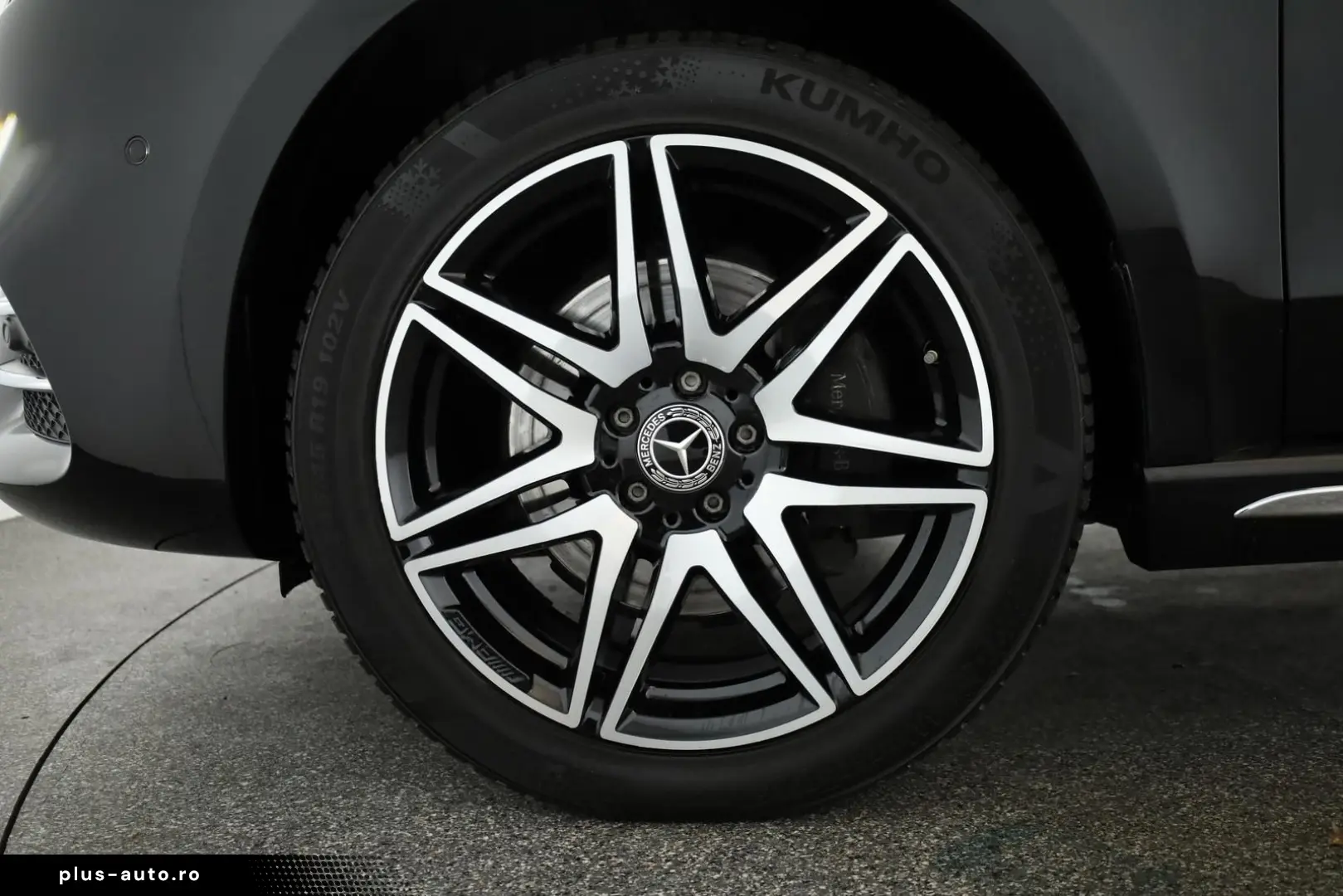 V 300 d 4M lang Avantgarde AMG 8 Pan Nav ACC Kam