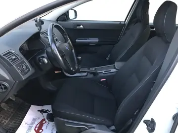 Volvo S40 DPF DRIVe Kinetic