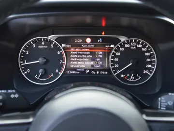 Nissan Qashqai 1.3 l 156CP X-Tronic MHEV N-Connecta