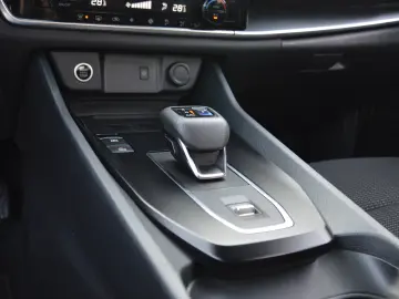 Nissan Qashqai 1.3 l 156CP X-Tronic MHEV N-Connecta