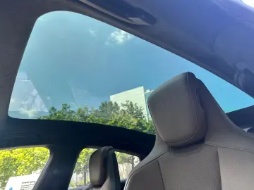 Porsche Taycan Turbo HUD Pano Sitzklima 360