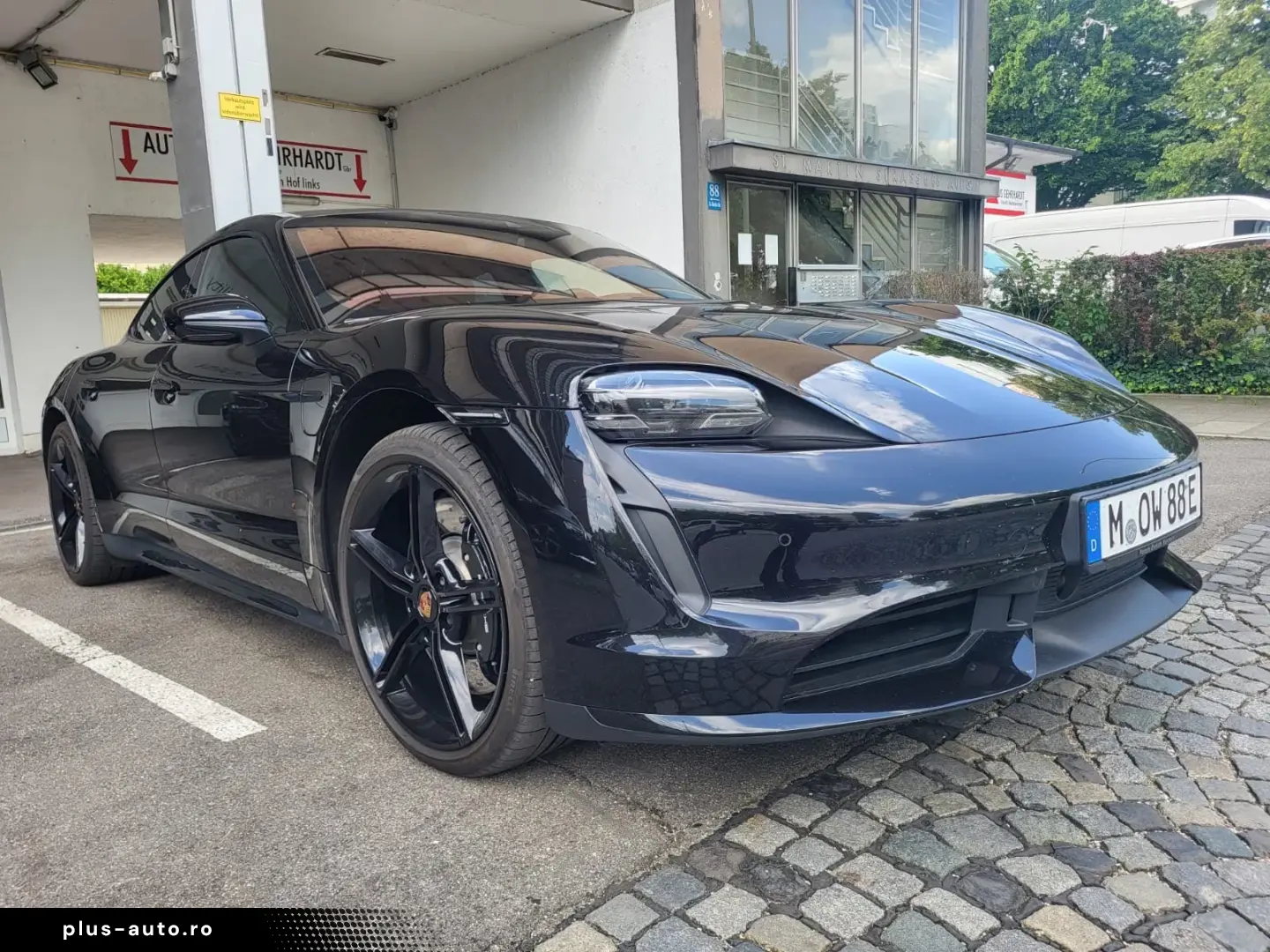 Porsche Taycan Turbo HUD Pano Sitzklima 360