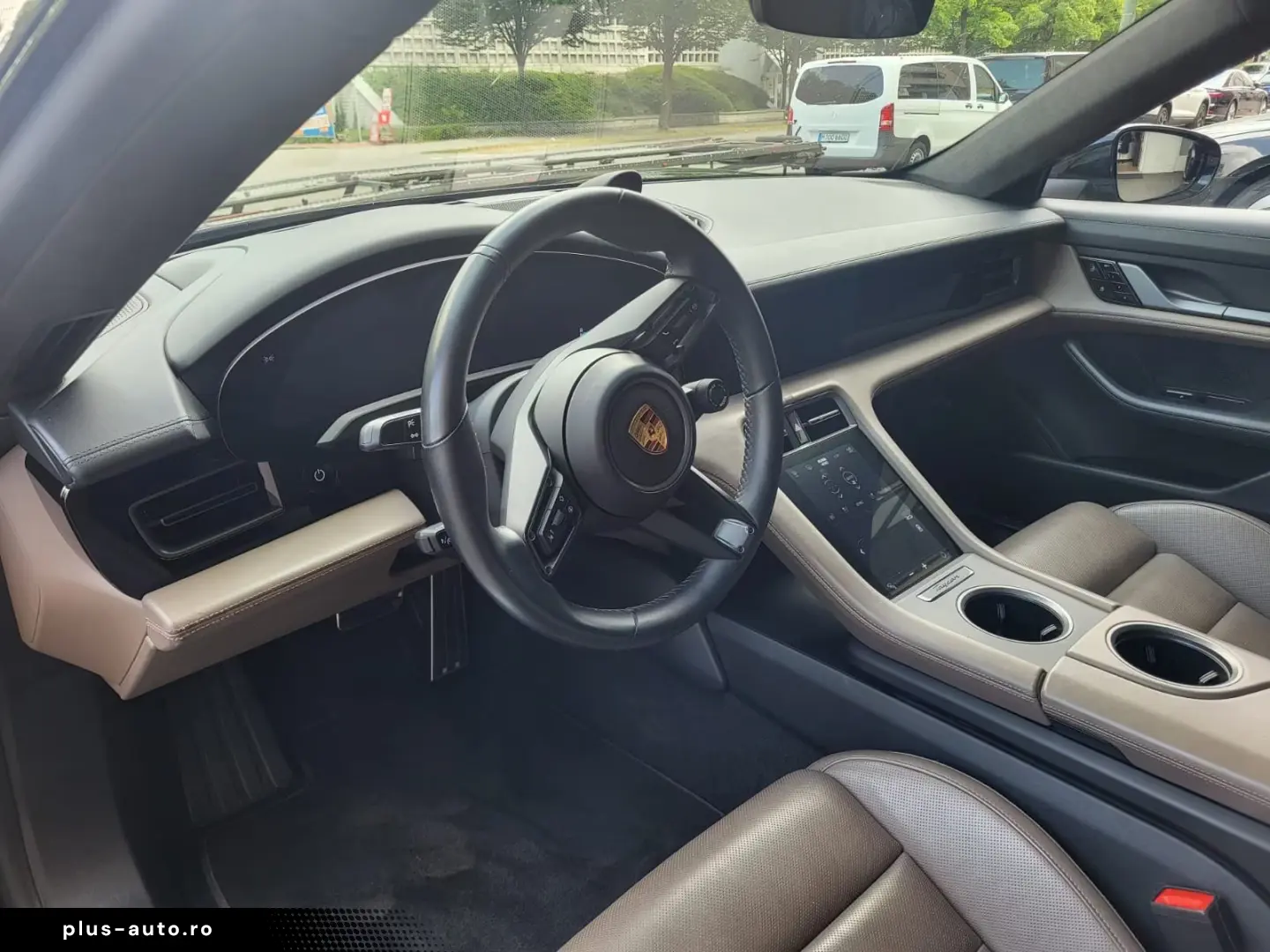 Porsche Taycan Turbo HUD Pano Sitzklima 360