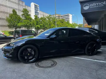 Porsche Taycan Turbo HUD Pano Sitzklima 360