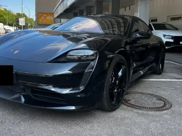 Porsche Taycan Turbo HUD Pano Sitzklima 360