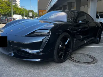Porsche Taycan Turbo HUD Pano Sitzklima 360