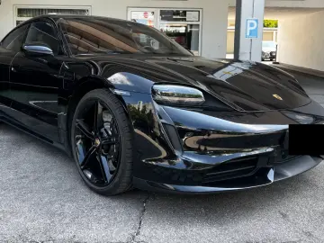 Porsche Taycan Turbo HUD Pano Sitzklima 360