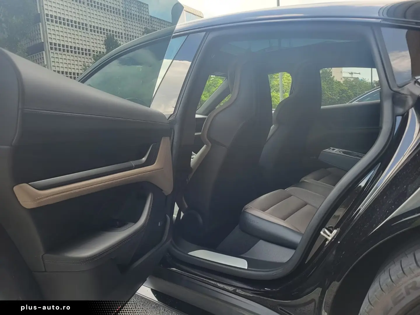 Porsche Taycan Turbo HUD Pano Sitzklima 360