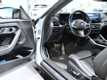 M240i xDrive (G42)  A-LED LHZ Harman Kardon HUD