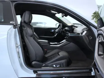 M240i xDrive (G42)  A-LED LHZ Harman Kardon HUD