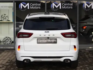 Ford KugaST-Line X 1.5L 186 CP A8