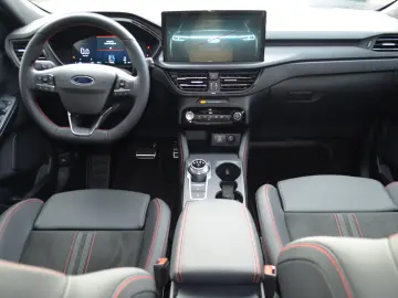 Ford KugaST-Line X 1.5L 186 CP A8