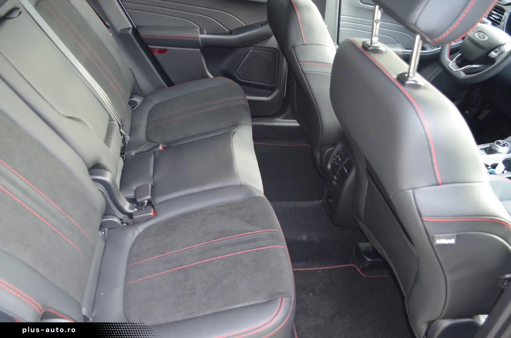 Ford KugaST-Line X 1.5L 186 CP A8