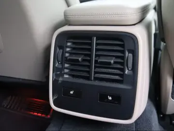 Porsche Taycan TURBO