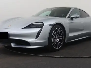 Porsche Taycan TURBO