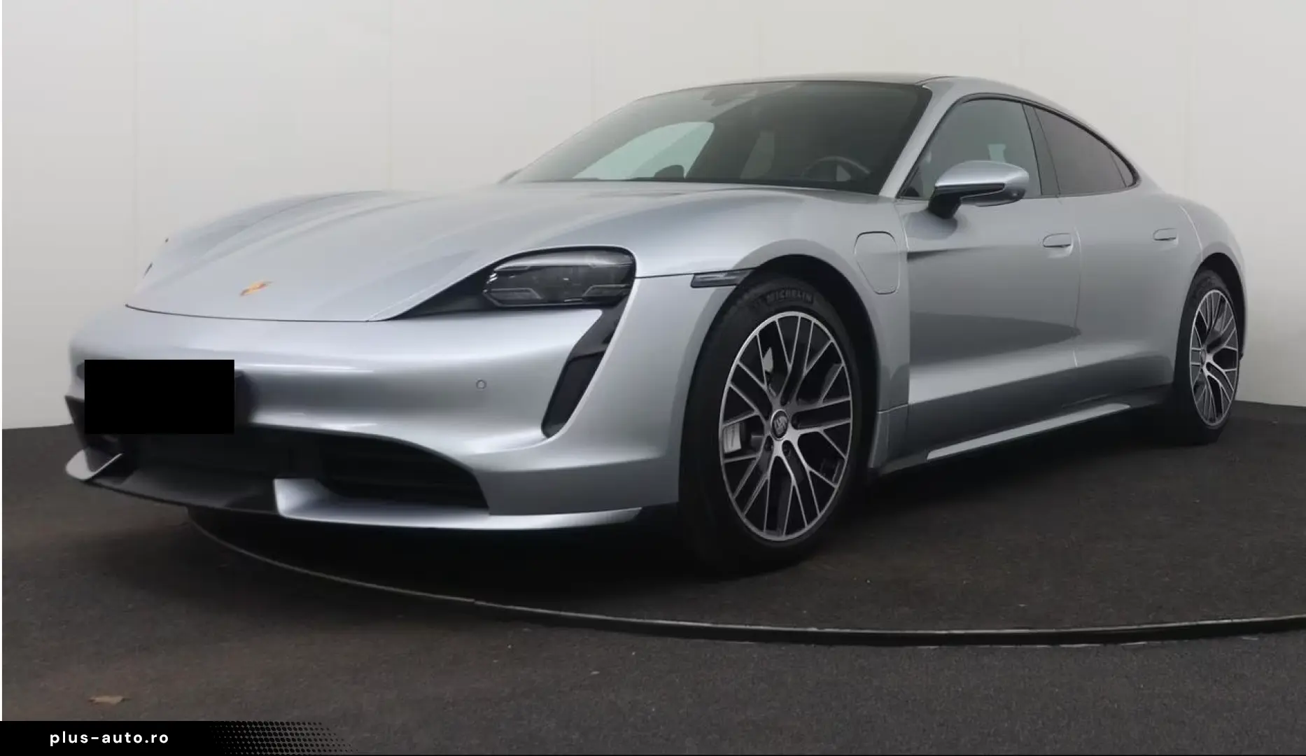 Porsche Taycan TURBO