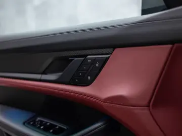 Porsche Taycan 4S Performance Plus