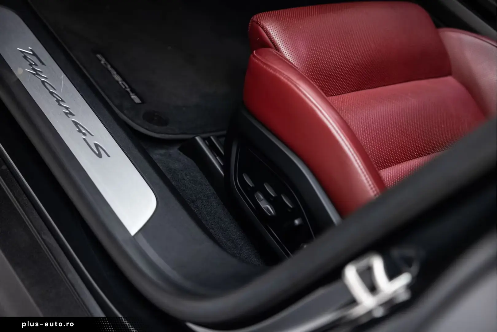 Porsche Taycan 4S Performance Plus