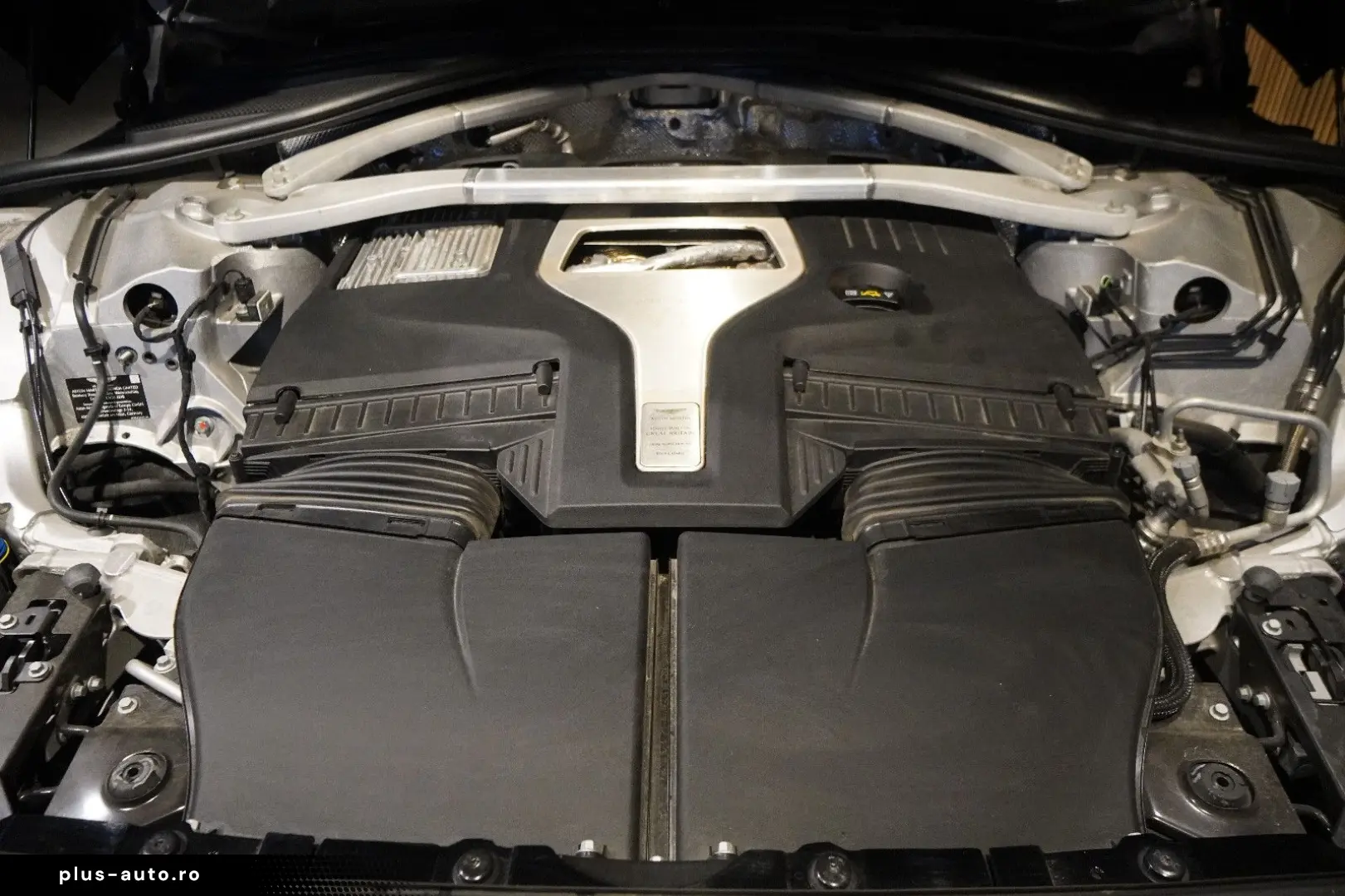 DBX 707 All in black  Carbon Pack