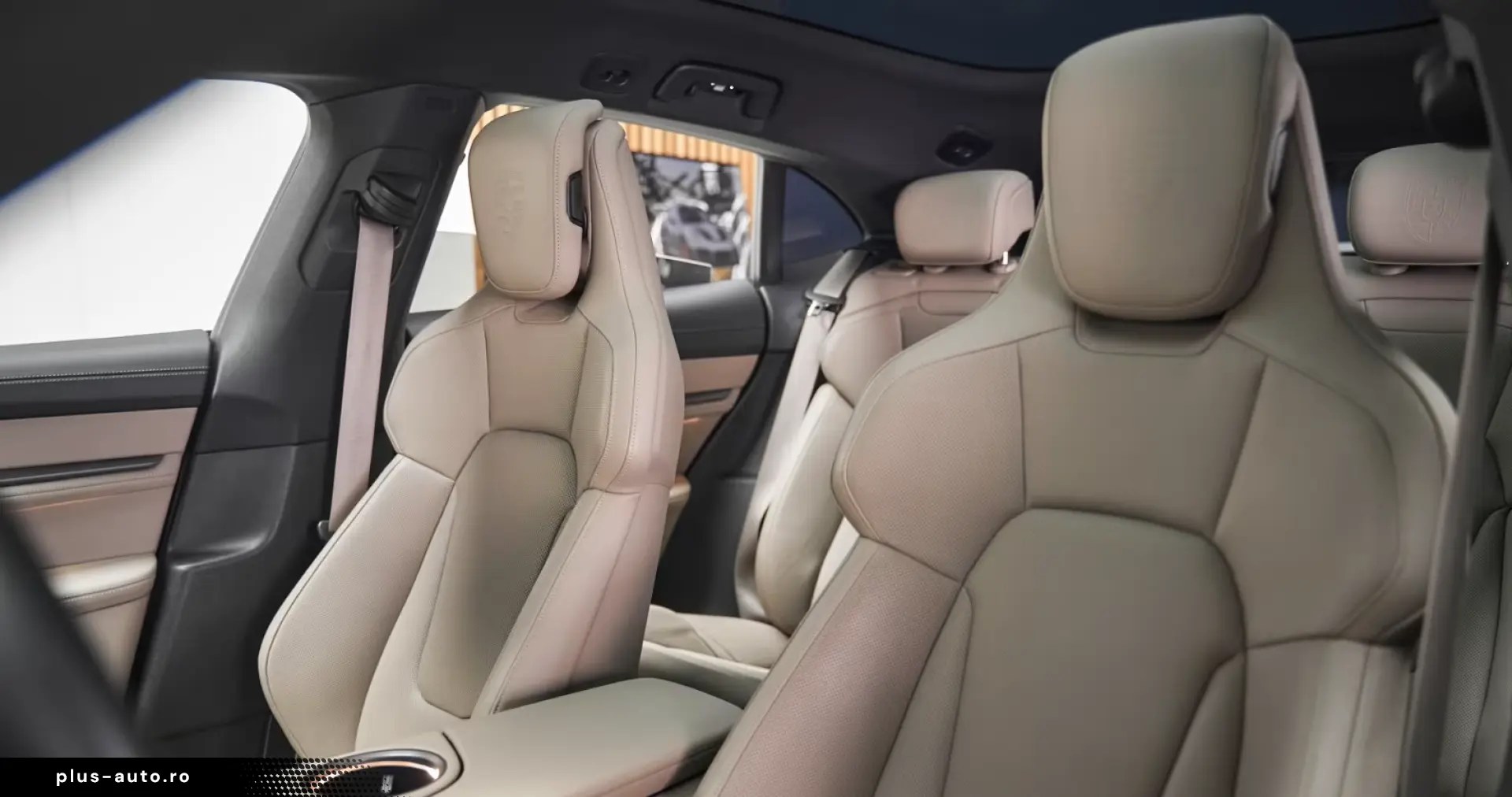 Porsche Taycan Cross Turismo 4S Panorama 360