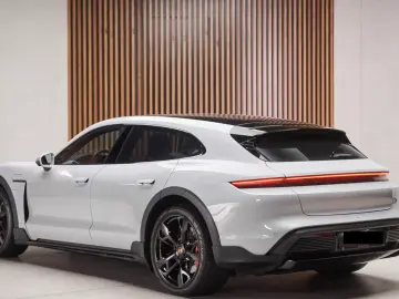 Porsche Taycan Cross Turismo 4S Panorama 360