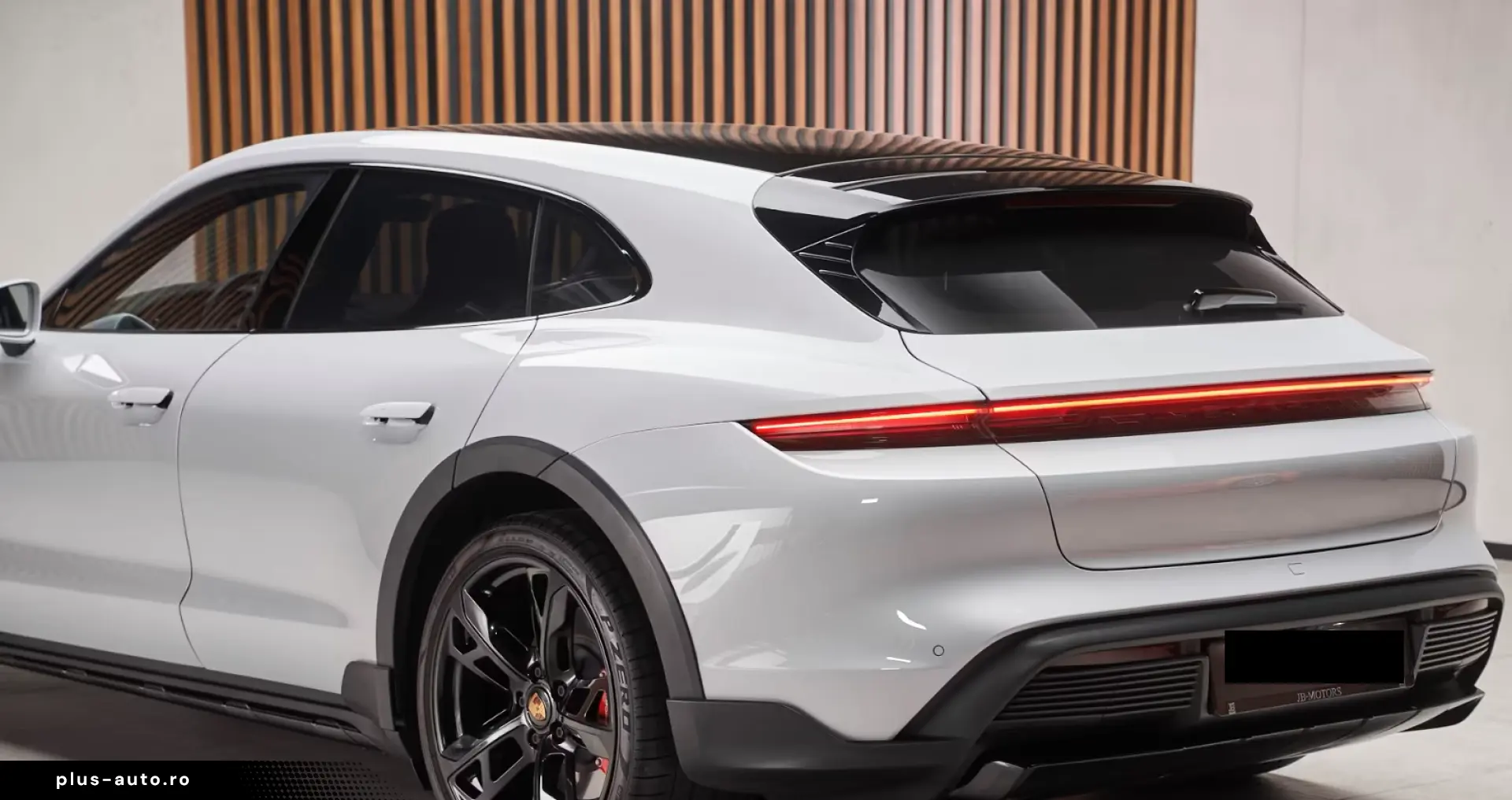 Porsche Taycan Cross Turismo 4S Panorama 360