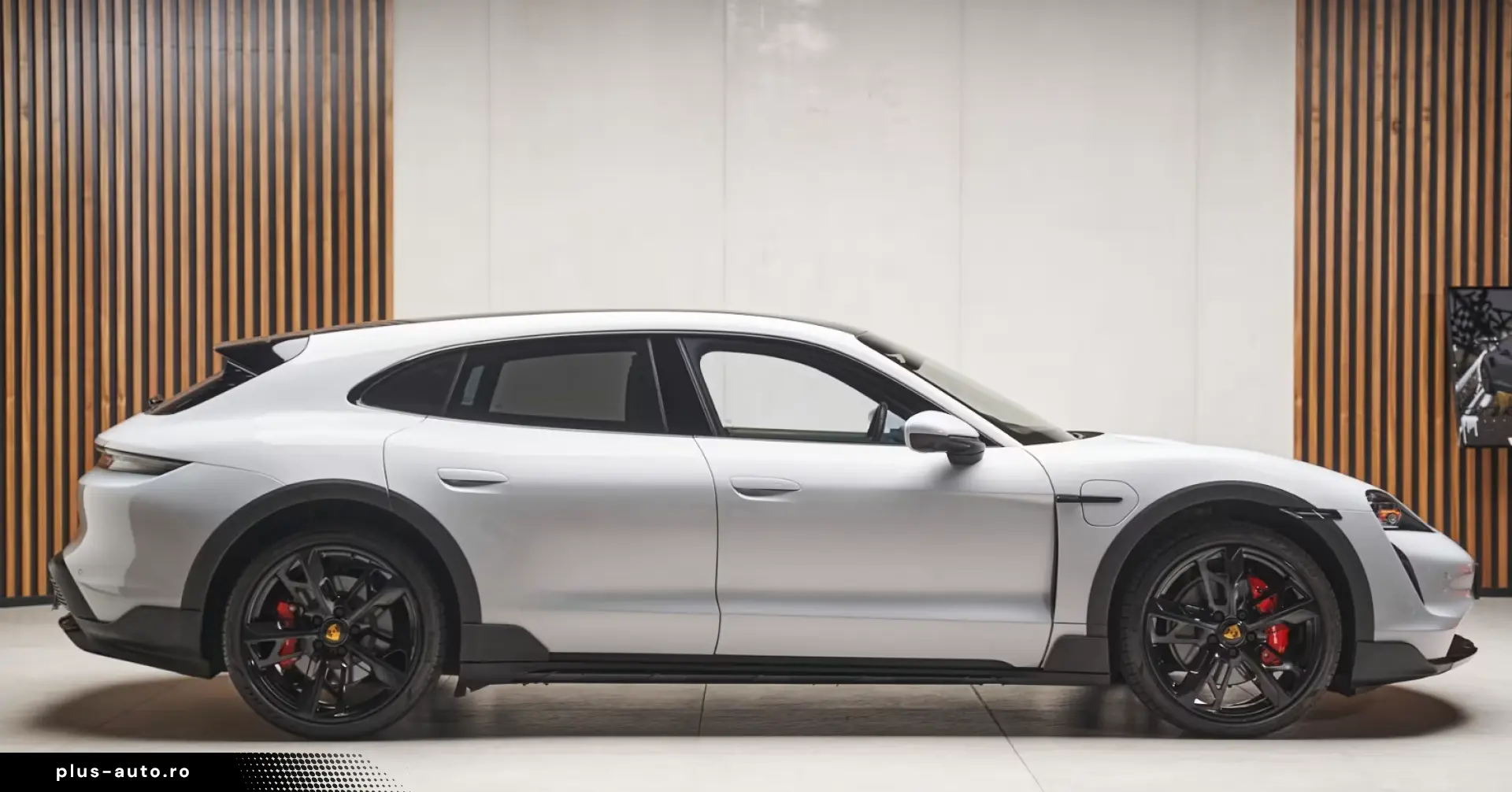 Porsche Taycan Cross Turismo 4S Panorama 360