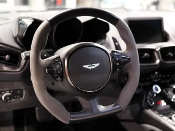 V8 Vantage F1 Edition CeramicBrakes Carbon Alcan