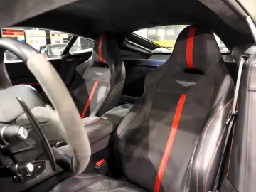 V8 Vantage F1 Edition CeramicBrakes Carbon Alcan