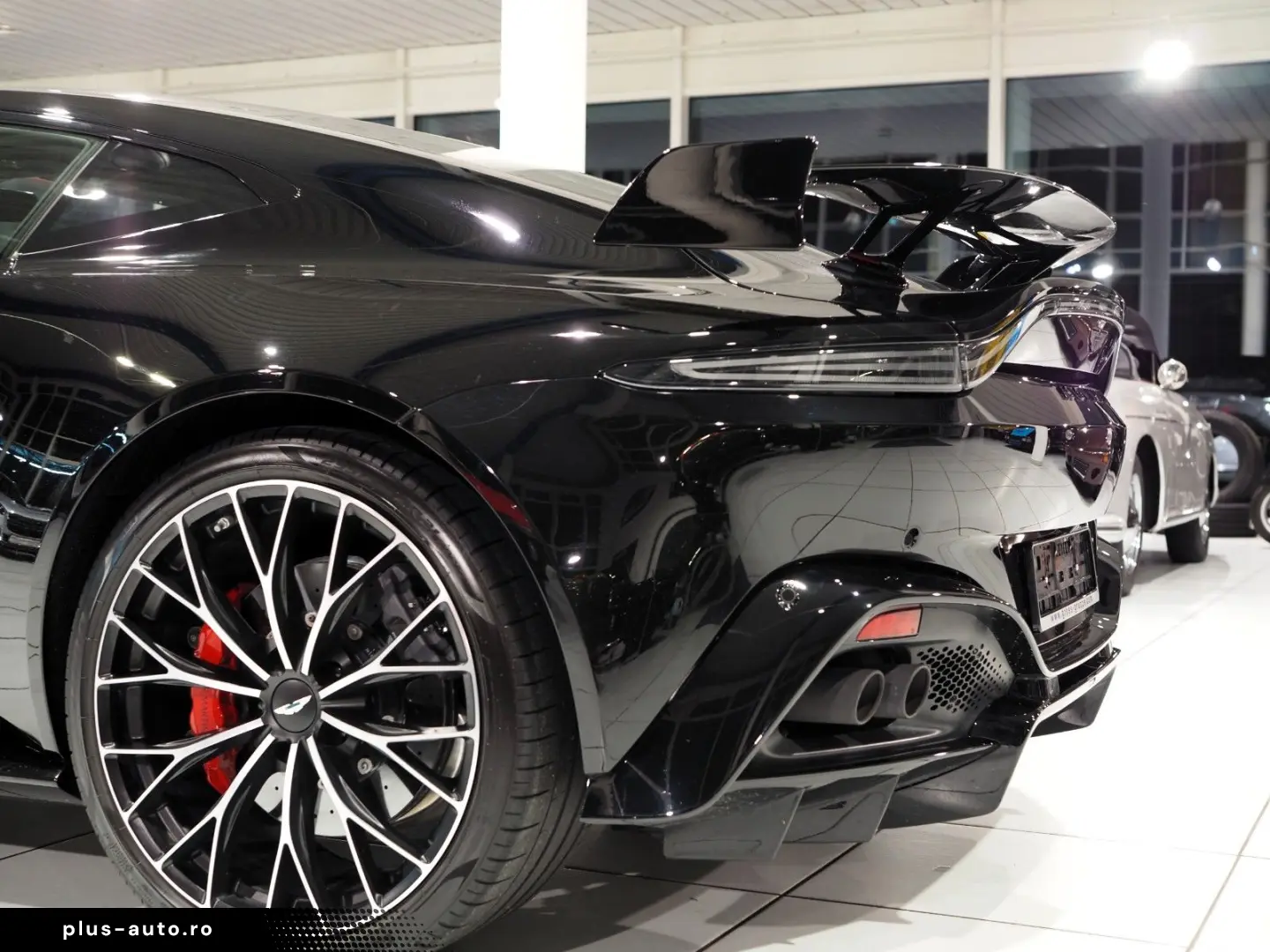 V8 Vantage F1 Edition CeramicBrakes Carbon Alcan