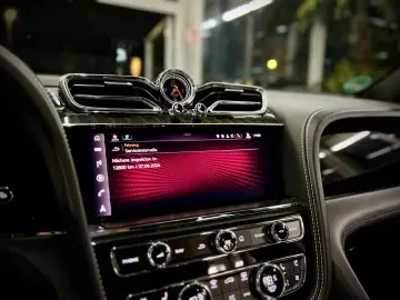 Bentayga 4.0 V8 Mulliner First Edition PANORAMA