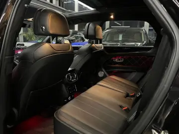 Bentayga 4.0 V8 Mulliner First Edition PANORAMA
