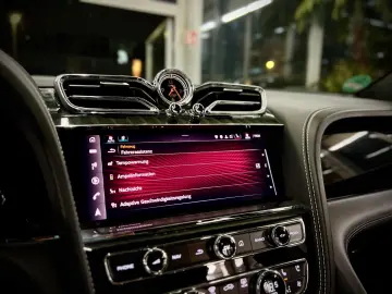 Bentayga 4.0 V8 Mulliner First Edition PANORAMA