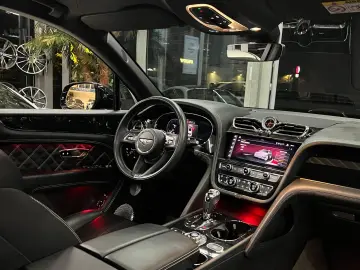 Bentayga 4.0 V8 Mulliner First Edition PANORAMA
