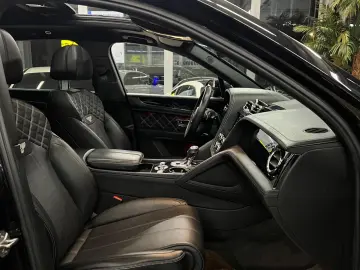 Bentayga 4.0 V8 Mulliner First Edition PANORAMA
