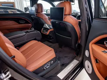 Bentayga 4.0 V8 EWB Azure 4WD Autom.