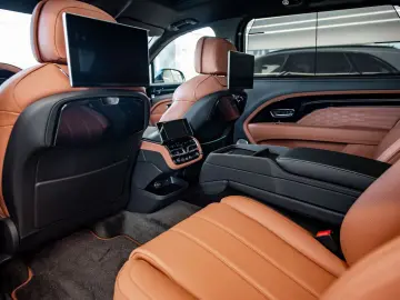 Bentayga 4.0 V8 EWB Azure 4WD Autom.