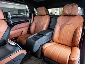 Bentayga 4.0 V8 EWB Azure 4WD Autom.